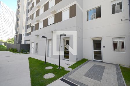 Fachada do bloco de apartamento para alugar com 2 quartos, 40m² em Socorro, São Paulo