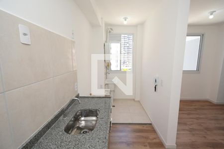 Cozinha de apartamento para alugar com 2 quartos, 40m² em Socorro, São Paulo