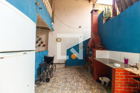 Quintal de casa à venda com 2 quartos, 62m² em Vila Carmosina, São Paulo