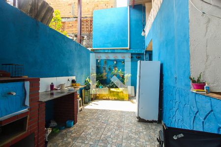 Quintal de casa à venda com 2 quartos, 62m² em Vila Carmosina, São Paulo