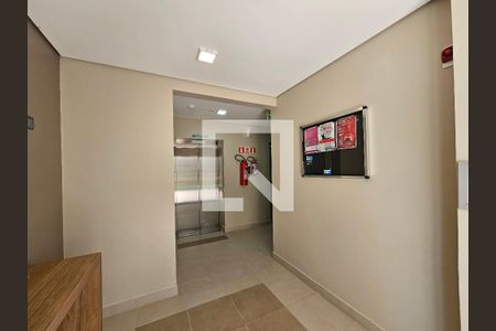 Hall de Entrada de apartamento à venda com 2 quartos, 38m² em Cambuci, São Paulo