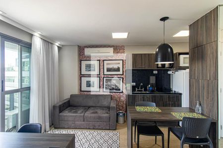 Sala/Quarto de apartamento para alugar com 1 quarto, 35m² em Centro, Curitiba