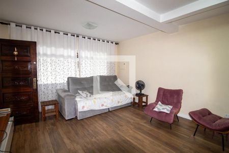 Sala de casa à venda com 3 quartos, 220m² em Vila Gomes, São Paulo