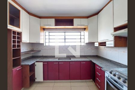 Cozinha de casa para alugar com 3 quartos, 249m² em Vila Inglesa, São Paulo