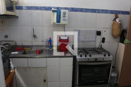 Casa 3 Cozinha de casa à venda com 3 quartos, 360m² em Califórnia, Belo Horizonte