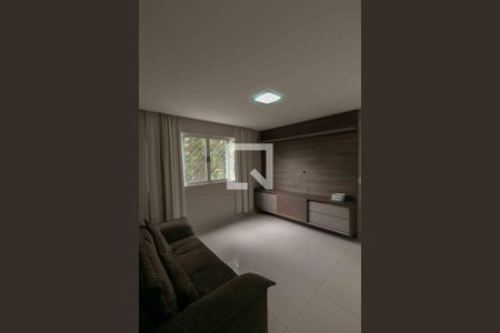 Sala de apartamento para alugar com 3 quartos, 80m² em Itapoã, Belo Horizonte