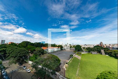 Sala vista de apartamento para alugar com 1 quarto, 45m² em Barro Preto, Belo Horizonte