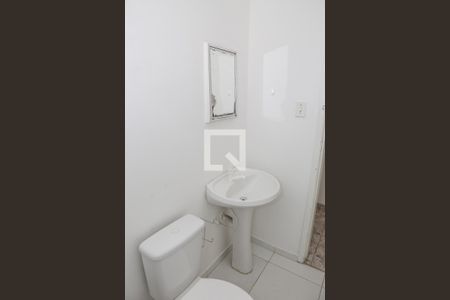 Banheiro de apartamento para alugar com 1 quarto, 45m² em Bom Retiro, São Paulo