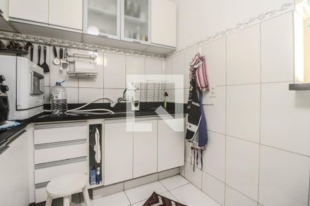 Cozinha e Área de Serviço de apartamento à venda com 2 quartos, 90m² em Floresta, Porto Alegre