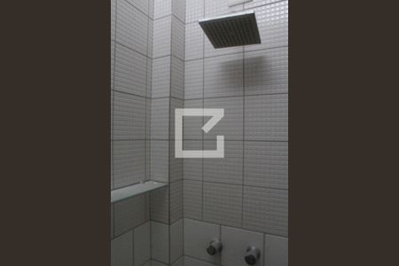 Banheiro de casa de condomínio para alugar com 3 quartos, 200m² em Vila Mariza Mazzei, São Paulo