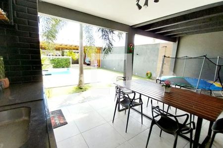 Casa à venda com 4 quartos, 141m² em Piratininga, Niterói