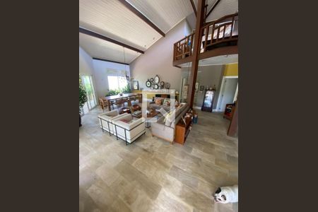 Casa à venda com 4 quartos, 237m² em Badu, Niterói