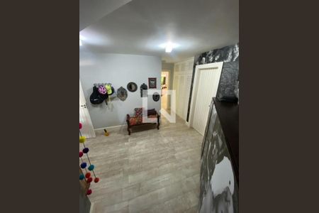 Casa à venda com 4 quartos, 237m² em Badu, Niterói