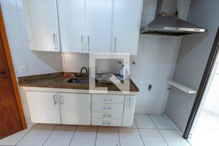 Cozinha de apartamento para alugar com 3 quartos, 130m² em Alphaville, Barueri