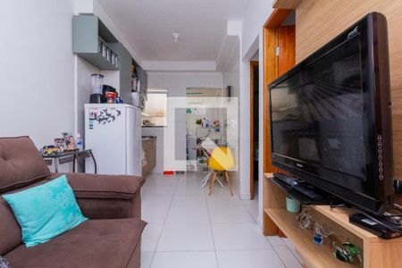 Sala e Cozinha de apartamento à venda com 2 quartos, 44m² em Vila Santa Isabel, São Paulo