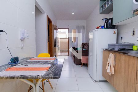 Sala e Cozinha de apartamento à venda com 2 quartos, 44m² em Vila Santa Isabel, São Paulo