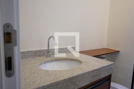 Banheiro de apartamento para alugar com 1 quarto, 40m² em Brás, São Paulo