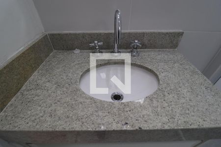 Banheiro Quarto 1  de apartamento para alugar com 2 quartos, 58m² em Jardim, Santo André