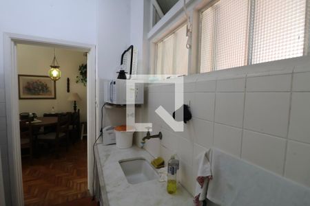 Cozinha de apartamento para alugar com 1 quarto, 43m² em Barra Funda, Guarujá