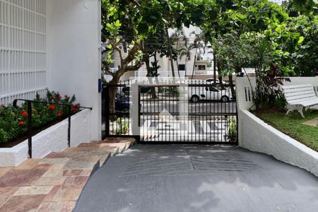 Fachada de apartamento para alugar com 1 quarto, 43m² em Barra Funda, Guarujá