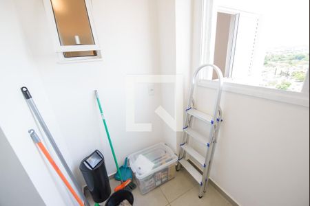Área de Serviço de apartamento para alugar com 2 quartos, 75m² em Vila São José, Taubaté