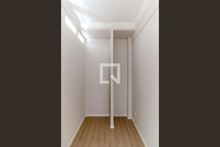 Quarto 1 de apartamento para alugar com 2 quartos, 52m² em Santa Ifigênia, São Paulo