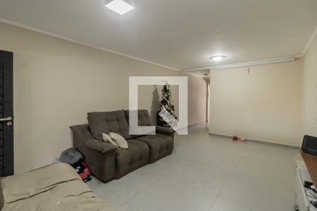 Sala de casa à venda com 3 quartos, 107m² em Vila Mesquita, São Paulo