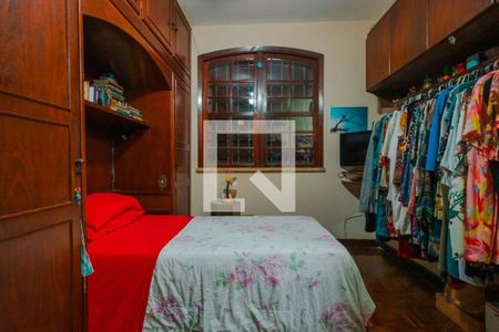 Casa à venda com 5 quartos, 350m² em São Francisco, Niterói