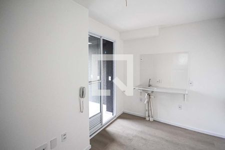 Sala e Cozinha de apartamento para alugar com 2 quartos, 32m² em Vila Santa Clara, São Paulo
