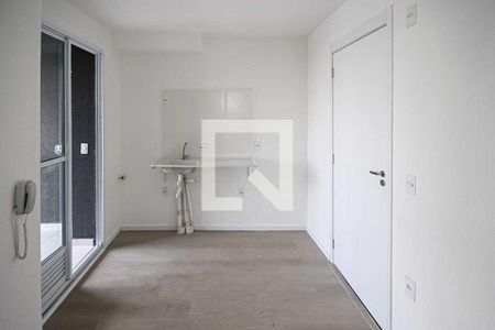 Sala e Cozinha de apartamento para alugar com 2 quartos, 32m² em Vila Santa Clara, São Paulo