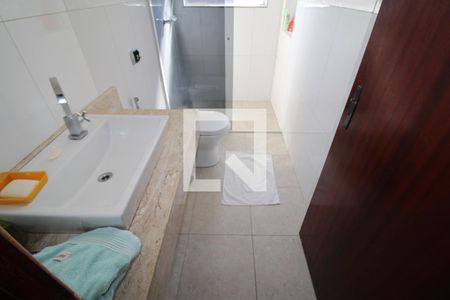 Quarto 1 - Banheiro de casa à venda com 4 quartos, 315m² em Parque Peruche, São Paulo