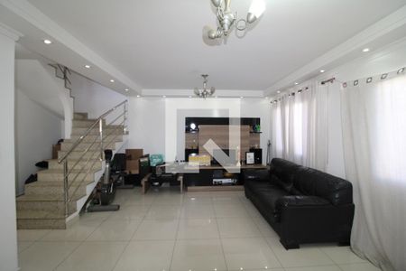 Sala de casa à venda com 4 quartos, 315m² em Parque Peruche, São Paulo