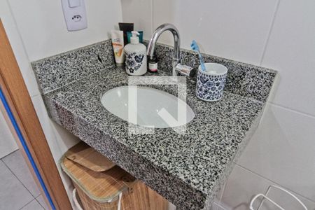 Banheiro de apartamento para alugar com 2 quartos, 43m² em Jardim Iris, São Paulo