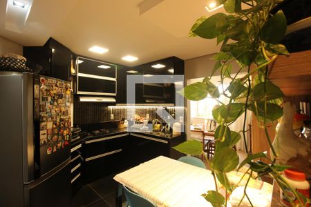 Cozinha de apartamento à venda com 3 quartos, 133m² em Serra, Belo Horizonte