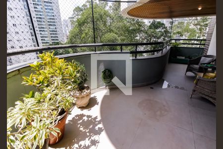 Varanda da Sala de apartamento à venda com 5 quartos, 175m² em Vila Andrade, São Paulo