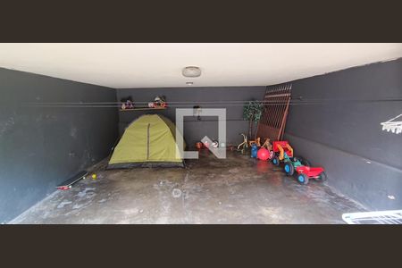 Garagem de casa à venda com 4 quartos, 400m² em Jardim Colombo, São Paulo