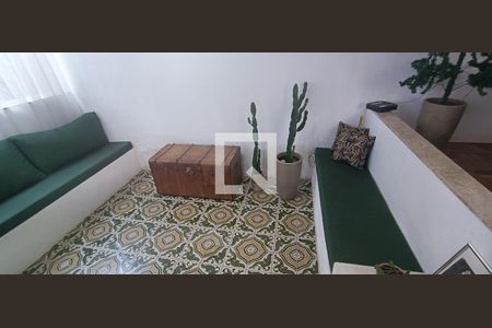 Sala de TV de casa à venda com 4 quartos, 400m² em Jardim Colombo, São Paulo
