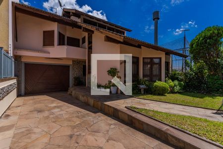 Quintal de casa à venda com 5 quartos, 376m² em Jardim Itu, Porto Alegre