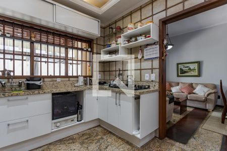 Cozinha de casa à venda com 5 quartos, 376m² em Jardim Itu, Porto Alegre