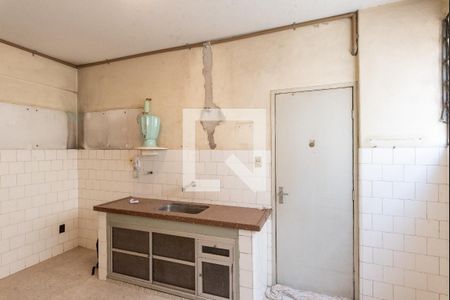 Cozinha de apartamento à venda com 2 quartos, 117m² em Centro, Campinas