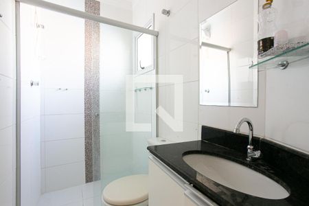 Banheiro da Suíte 1 de casa de condomínio à venda com 2 quartos, 68m² em Vila Aricanduva, São Paulo