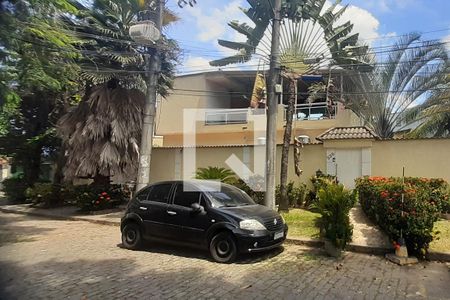 Fachada  de casa à venda com 3 quartos, 350m² em Tanque, Rio de Janeiro