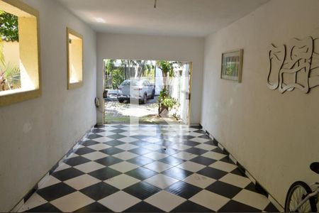 Garagem  de casa à venda com 3 quartos, 350m² em Tanque, Rio de Janeiro