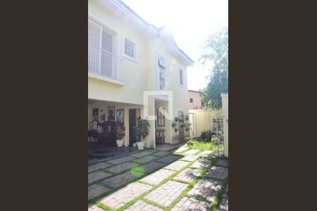 Quintal e Garagem de casa à venda com 5 quartos, 400m² em City América, São Paulo