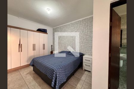 Suite de casa à venda com 4 quartos, 221m² em Vila Curuçá, Santo André