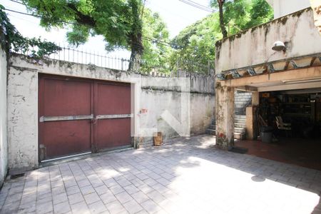 Garagem de casa à venda com 4 quartos, 282m² em Jardim Novo Mundo, São Paulo
