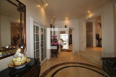 Casa de Condomínio à venda com 4 quartos, 840m² em Super Quadra Morumbi, São Paulo
