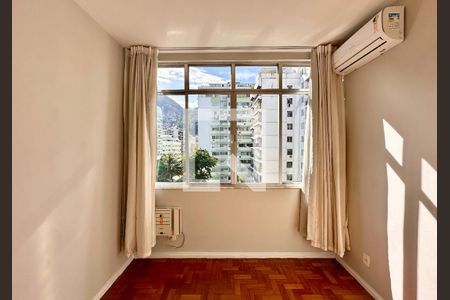Quarto 1 de apartamento para alugar com 3 quartos, 98m² em Botafogo, Rio de Janeiro