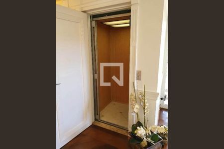 Casa de Condomínio à venda com 5 quartos, 1100m² em Super Quadra Morumbi, São Paulo