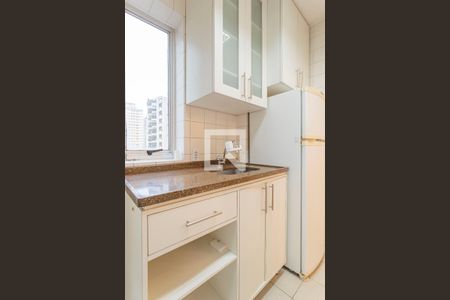 Cozinha de apartamento para alugar com 2 quartos, 70m² em Indianópolis, São Paulo